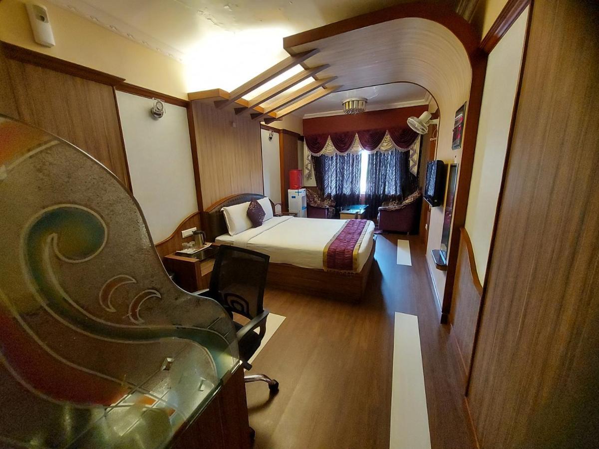 Astoria Residency Hotel Ooty Exterior photo