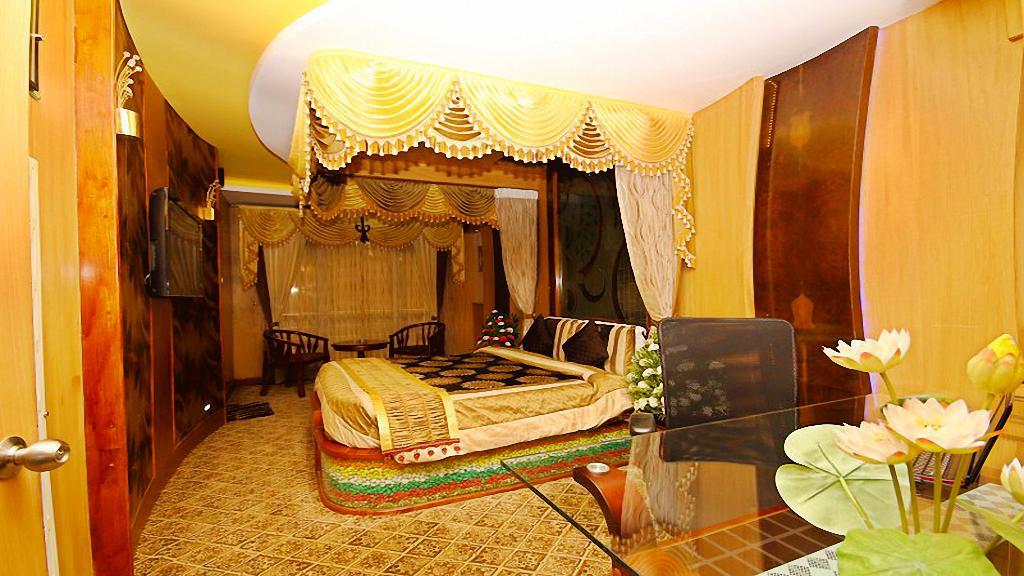 Astoria Residency Hotel Ooty Exterior photo